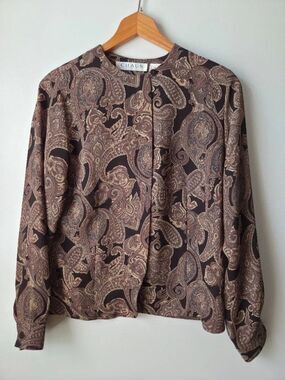 EUC CHAUS DARK ACADEMIA PAISELY PRINT BUTTONED SHIRT LONG SLEEVES SIZE 10 / M